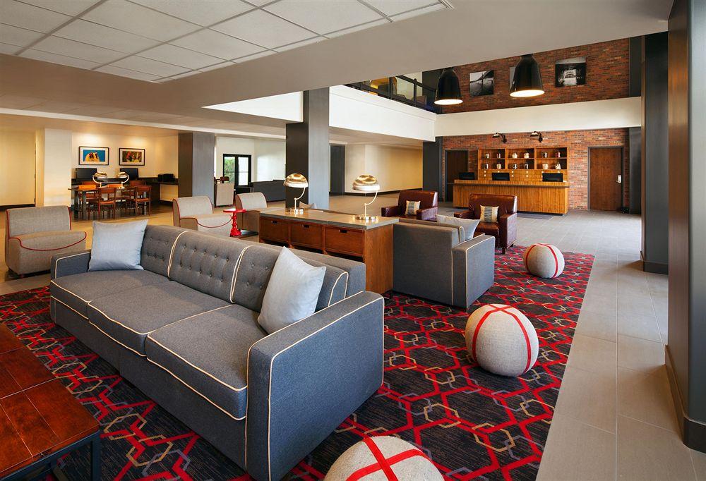 Four Points By Sheraton Phoenix South Mountain מראה חיצוני תמונה