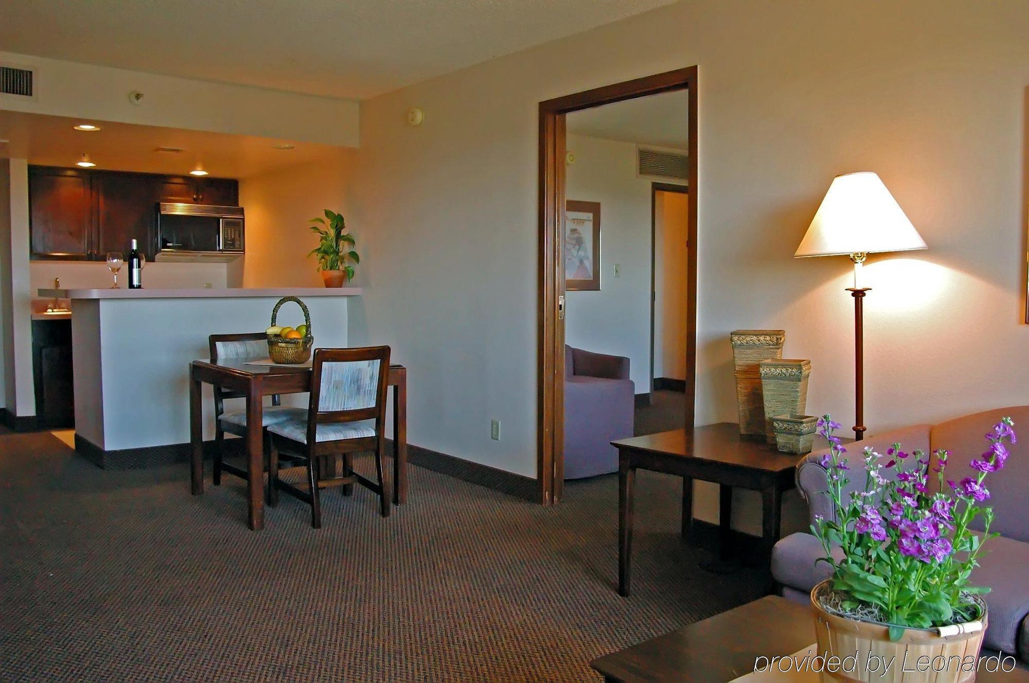 Four Points By Sheraton Phoenix South Mountain מראה חיצוני תמונה