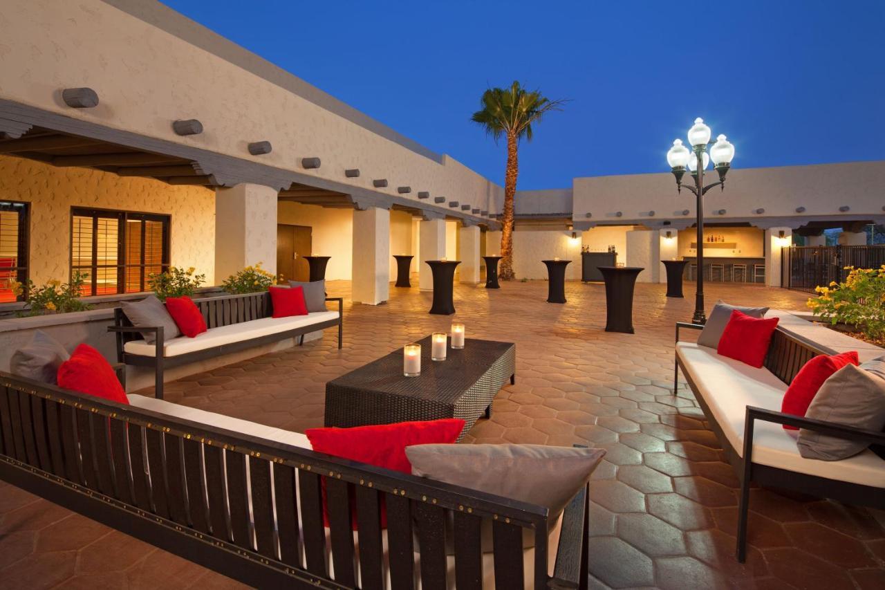 Four Points By Sheraton Phoenix South Mountain מראה חיצוני תמונה